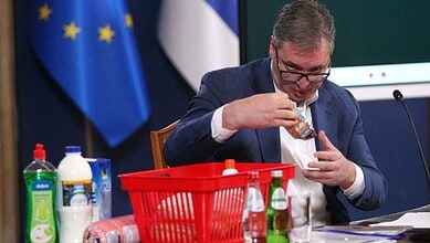 КИЛАВИ ЗЛИКОВАЦ много брине о ценама кобасице и кромпира ал га за цену струје заболе! КИЛАВИ ЗЛИКОВАЦ много брине о ценама кобасице и кромпира ал га за цену струје заболе!