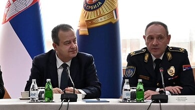ДРЖАВНИ ТЕРОР! Полиција привела студенткињу у станицу где је пребијена и изложена мучењу! (фото) ДРЖАВНИ ТЕРОР! Полиција привела студенткињу у станицу где је пребијена и изложена мучењу! (фото)