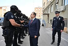 МУП пред колапсом: Да ли ће Србија и полицајце увозити из Непала и Шри Ланке? МУП пред колапсом: Да ли ће Србија и полицајце увозити из Непала и Шри Ланке?