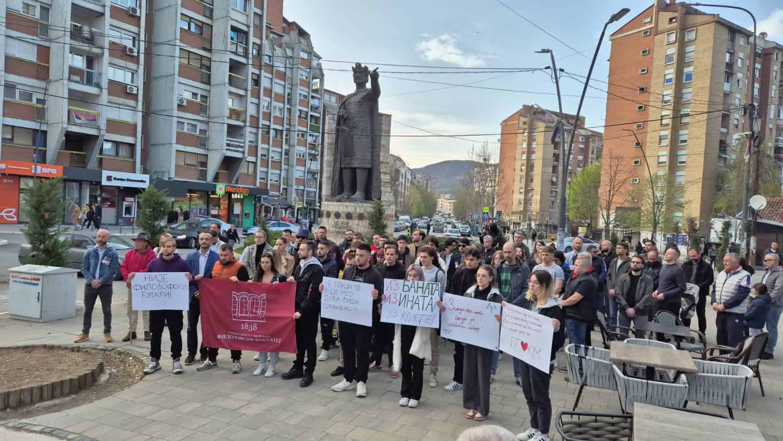 Митровачки студенти траже ванредну седницу Скупштине Србије о статусу Универзитета у Приштини