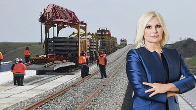 Зорана Михајловић се одрекла донације ЕУ од 60 милиона евра и платила реконструкцију пруге Кинезима 4 пута више! Зорана Михајловић се одрекла донације ЕУ од 60 милиона евра и платила реконструкцију пруге Кинезима 4 пута више!