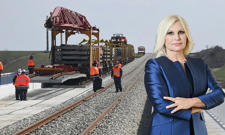 Зорана Михајловић се одрекла донације ЕУ од 60 милиона евра и платила реконструкцију пруге Кинезима 4 пута више! Зорана Михајловић се одрекла донације ЕУ од 60 милиона евра и платила реконструкцију пруге Кинезима 4 пута више!