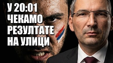 Мирослав Паровић: Вучић није добро прошао у разговору са Путином! (видео) Мирослав Паровић и политичар у близини, у позадини црвена и плава боја на лицу.