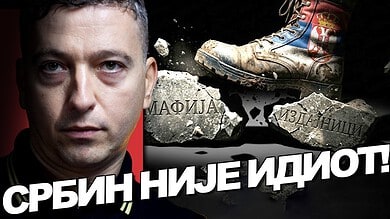 Стеван Гајић: Одлазећи режим угрожава личну безбедност! Борба за сваки глас! (видео) Поглед на човека и униформу војне чизме на рушевинама.