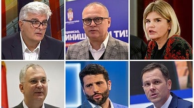 Група политичара у различитим изјавама и интервјуима.